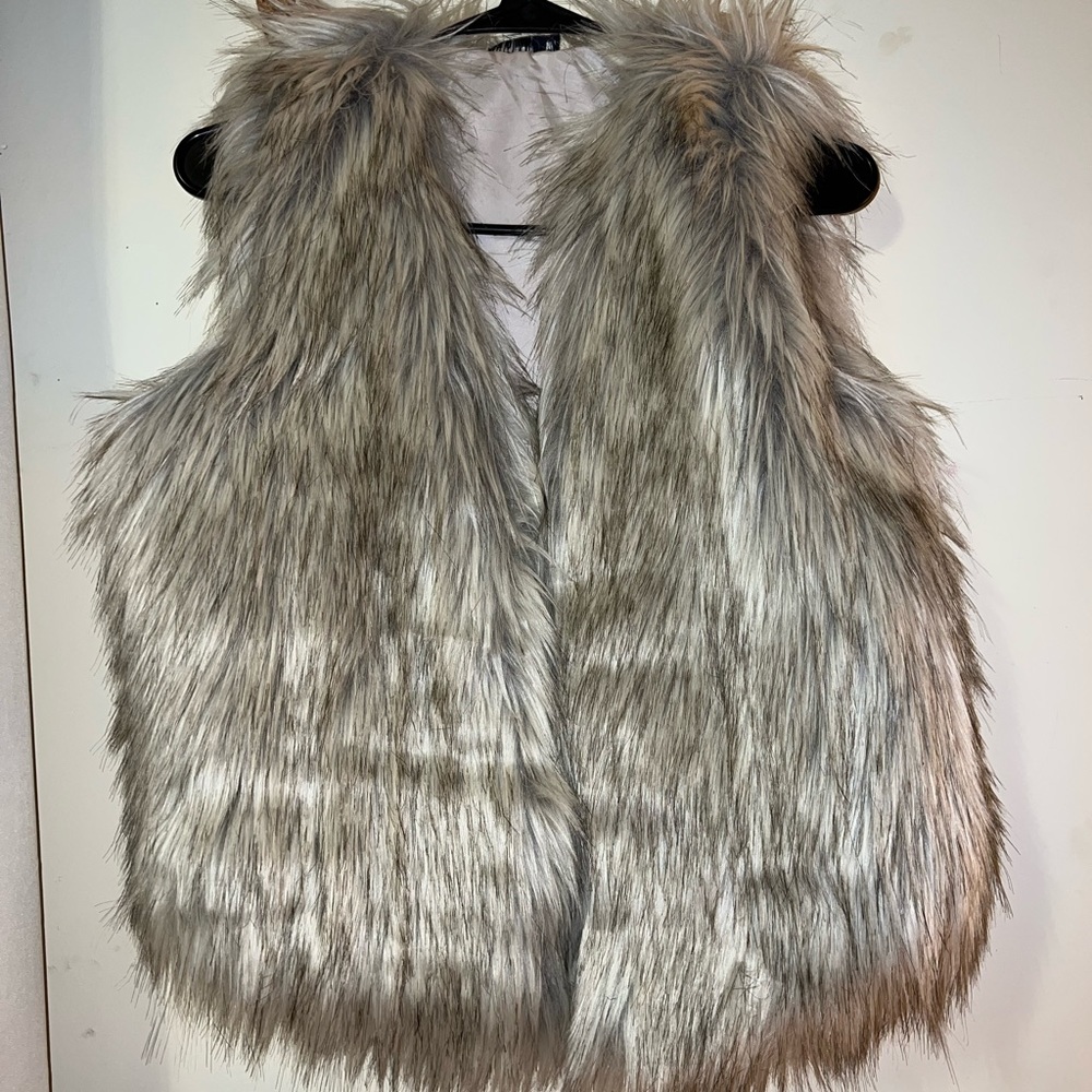 Abercrombie & Fitch Kids Fur Vest